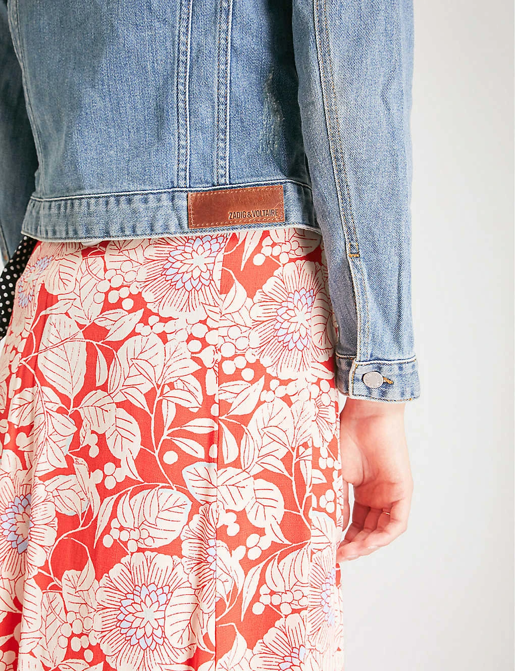 Zadig & Voltaire Kioky Faded Stretch-denim Jacket 7 Zadig & Voltaire Kioky Faded Stretch-denim Jacket - Image 7