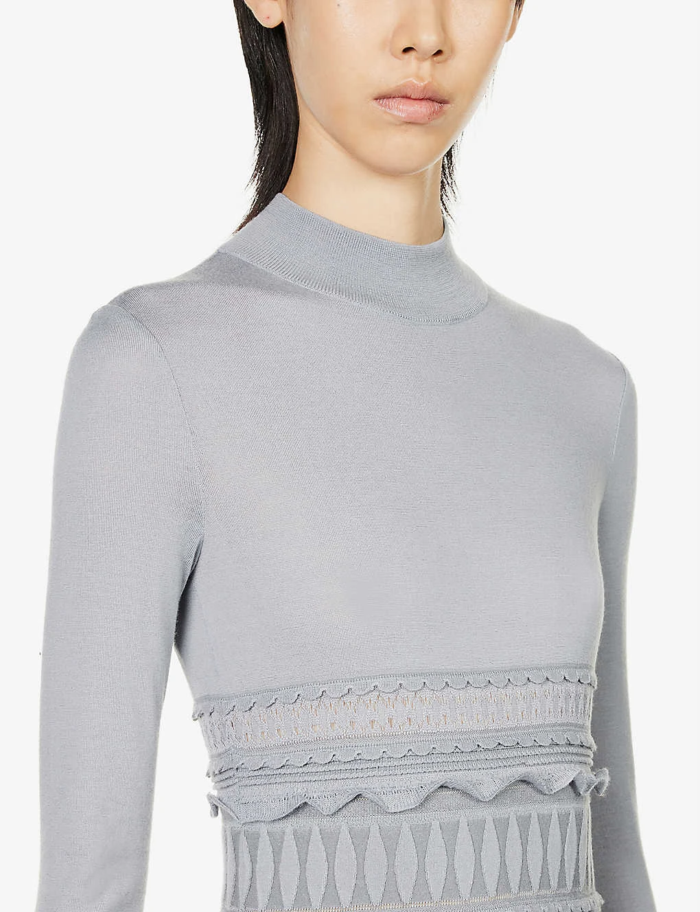 Front Page 32 Front Page -Whistles Shop R03955776 GRISCLAIR ALT04